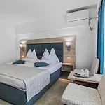 Condor Hotel 4*