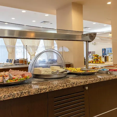 Condor 4* Mamaja