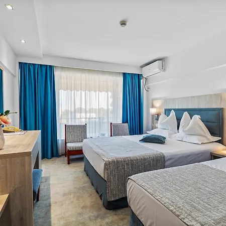 Condor Hotel