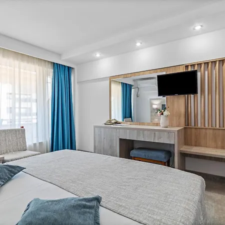 Condor Mamaia