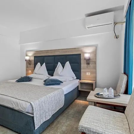 Condor Hotel 4*
