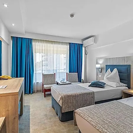 Condor 4*